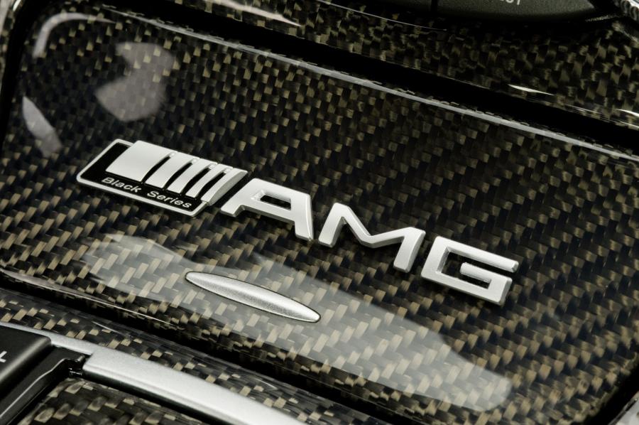  Mercedes-Benz SL65 AMG 2009 года  (фото 30 из 89)
